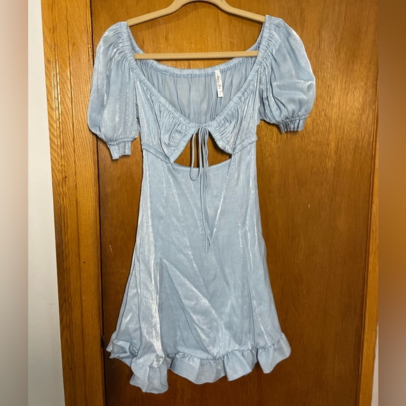 Lucy in the Sky Isela Puff Sleeve Dress in Shimmering Powder Blue - Picture 2 of 5